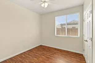 10224 Blossom Ridge Dr, Elk Grove, CA 95757 - Photo 32