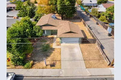 6425 8th Street, Riverbank, CA 95367 - Photo 2