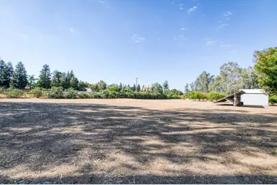 6793 E Cambridge Avenue, Fresno, CA 93727 - Photo 56
