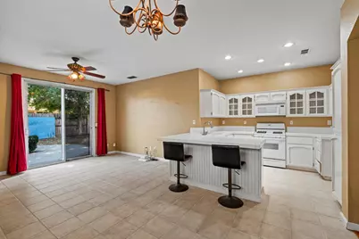 912 Koralla Court, Galt, CA 95632 - Photo 8