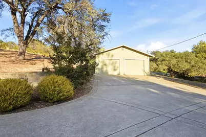 11245 Edgewood Road, Auburn, CA 95603 - Photo 2