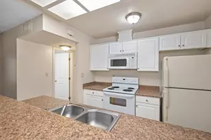 3113 Occidental Dr, Sacramento, CA 95826 - Photo 14