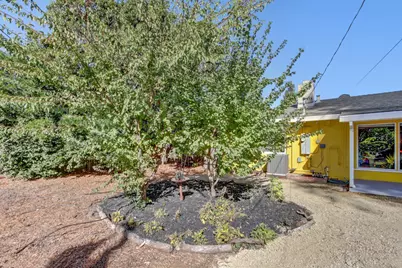 1442 Potrero Way, Sacramento, CA 95822 - Photo 42