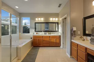 1725 Luna Bella Ln, Manteca, CA 95337 - Photo 32