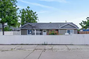 4405 34th St, Sacramento, CA 95820 - Photo 6