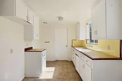 6115 Williamsburg Place, Stockton, CA 95207 - Photo 8