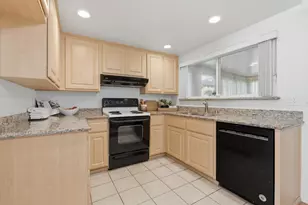 5245 Hollar Ct, Sacramento, CA 95842 - Photo 6