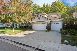 3831 Brook Valley Cir, Stockton, CA 95219 - Photo 4