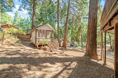 7036 Lakewood Drive, Pollock Pines, CA 95726 - Photo 12