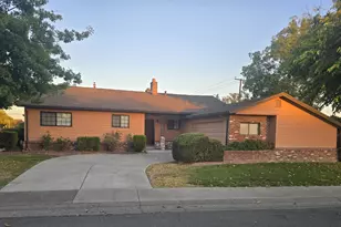 7101 Cromwell Way, Sacramento, CA 95822 - Photo 1