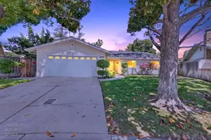 2743 Lost Creek Ct, Stockton, CA 95207 - Photo 2