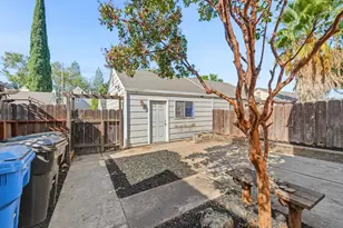 433 Benjamin Pl, Manteca, CA 95337 - Photo 18