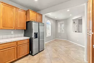 127 Dragonfly Cir, Sacramento, CA 95834 - Photo 12