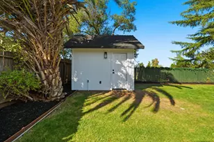 4932 Rockland Way, Fair Oaks, CA 95628 - Photo 32