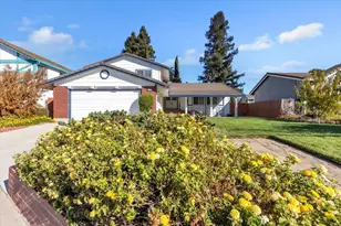 8559 Coral Crest Ct, Elk Grove, CA 95624 - Photo 2