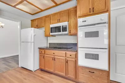 8559 Coral Crest Court, Elk Grove, CA 95624 - Photo 12