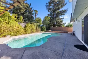 8559 Coral Crest Ct, Elk Grove, CA 95624 - Photo 32