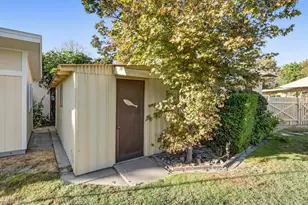 1116 Darnel Way, Sacramento, CA 95822 - Photo 50