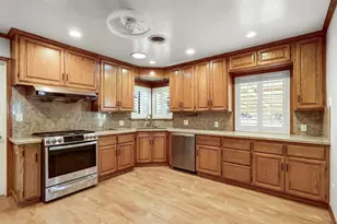 1116 Darnel Way, Sacramento, CA 95822 - Photo 24