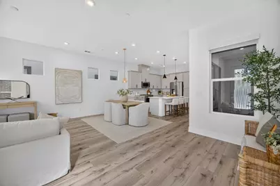 17 Fischbacher Street, Sacramento, CA 95816 - Photo 4