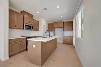 14545 Southpointe Drive #44, Folsom, CA 95630 - Photo 2