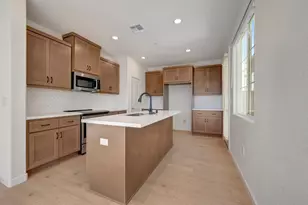 14545 Southpointe Dr, Folsom, CA 95630 - Photo 2
