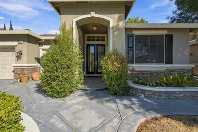 2219 Yellowstone Avenue, Tracy, CA 95377 - Photo 4