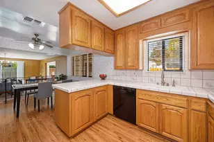 4401 Marley Dr, Sacramento, CA 95821 - Photo 12