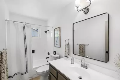 9801 Amenity Circle, Elk Grove, CA 95624 - Photo 22