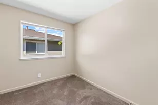 4529 Greenholme Dr, Sacramento, CA 95842 - Photo 12