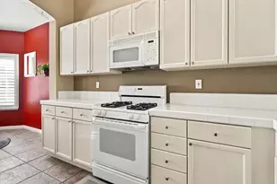 3927 Bridlewood Cir, Stockton, CA 95219 - Photo 8