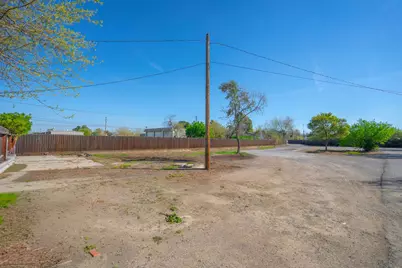 1725 E Pacheco Boulevard, Los Banos, CA 93635 - Photo 14
