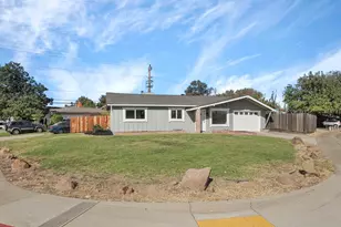 8031 Lichen Dr, Citrus Heights, CA 95621 - Photo 2