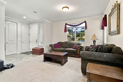 976 Trafalgar Circle, Galt, CA 95632 - Photo 6
