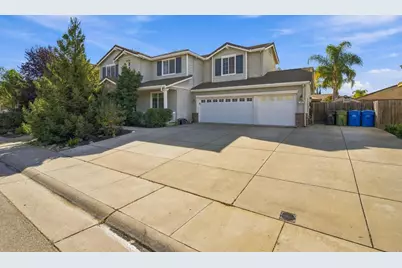 976 Trafalgar Circle, Galt, CA 95632 - Photo 2