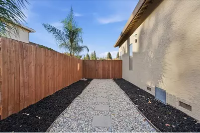 8943 N Camden Drive, Elk Grove, CA 95624 - Photo 92