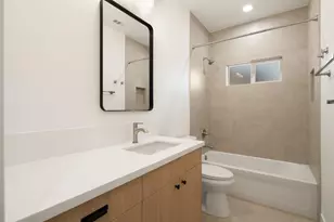 1025 Las Palmas Ave, Sacramento, CA 95815 - Photo 28