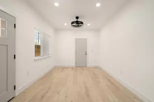 1025 Las Palmas Ave, Sacramento, CA 95815 - Photo 34