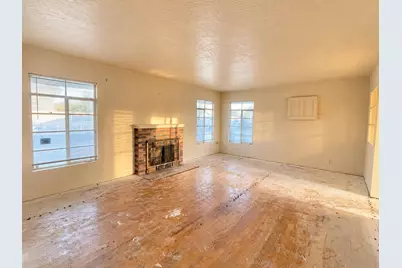 2545 N Millbrook Avenue, Fresno, CA 93703 - Photo 4