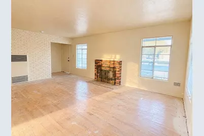 2545 N Millbrook Avenue, Fresno, CA 93703 - Photo 6