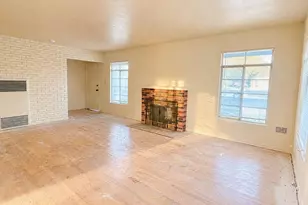 2545 N Millbrook Ave, Fresno, CA 93703 - Photo 6