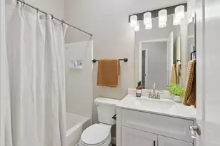 2305 Dinwiddie Way, Elk Grove, CA 95758 - Photo 30