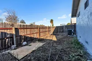 7517 Addison Way, Sacramento, CA 95822 - Photo 8