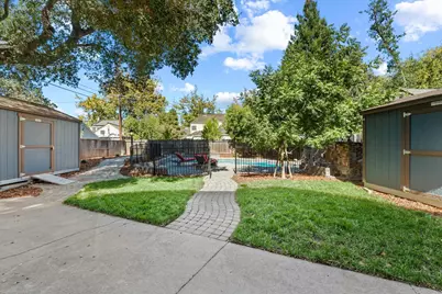 2701 Sutterville Road, Sacramento, CA 95820 - Photo 28