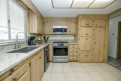 Prescott Road #114, Modesto, CA 95350 - Photo 16