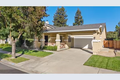 723 Almondcrest Court, Oakdale, CA 95361 - Photo 2