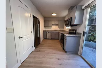 9133 Newhall Drive #65, Sacramento, CA 95826 - Photo 10