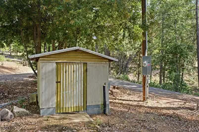1860 Henrys Place, Camino, CA 95709 - Photo 10