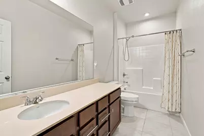 2041 Fowler Way, Woodland, CA 95776 - Photo 18