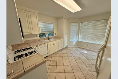204 Sapphire Court, Roseville, CA 95678 - Photo 4